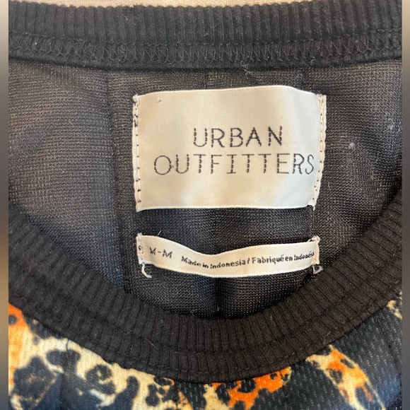 Trendy and wild Urban Outfitter Sweater - Picture 3 of 4